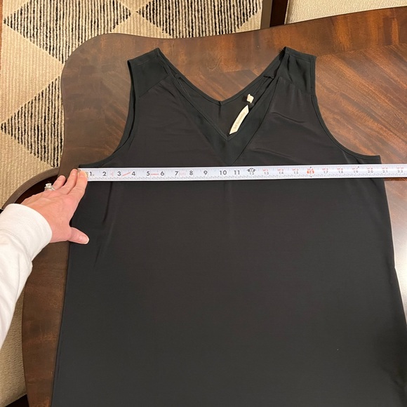 Like New Soft Surroundings Black V Neck Tank Top. Sz Large. Worn only once. - Picture 6 of 8